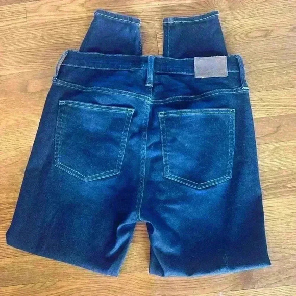 J. Crew ladies high rise toothpick Jean. Size 30. Excellent condition. - Picture 3 of 13